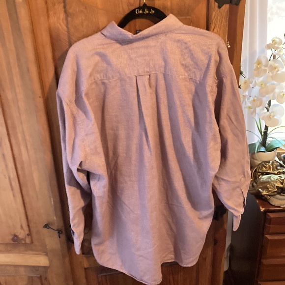 Red and green Tommy Hilfiger dress shirt - Picture 3 of 4